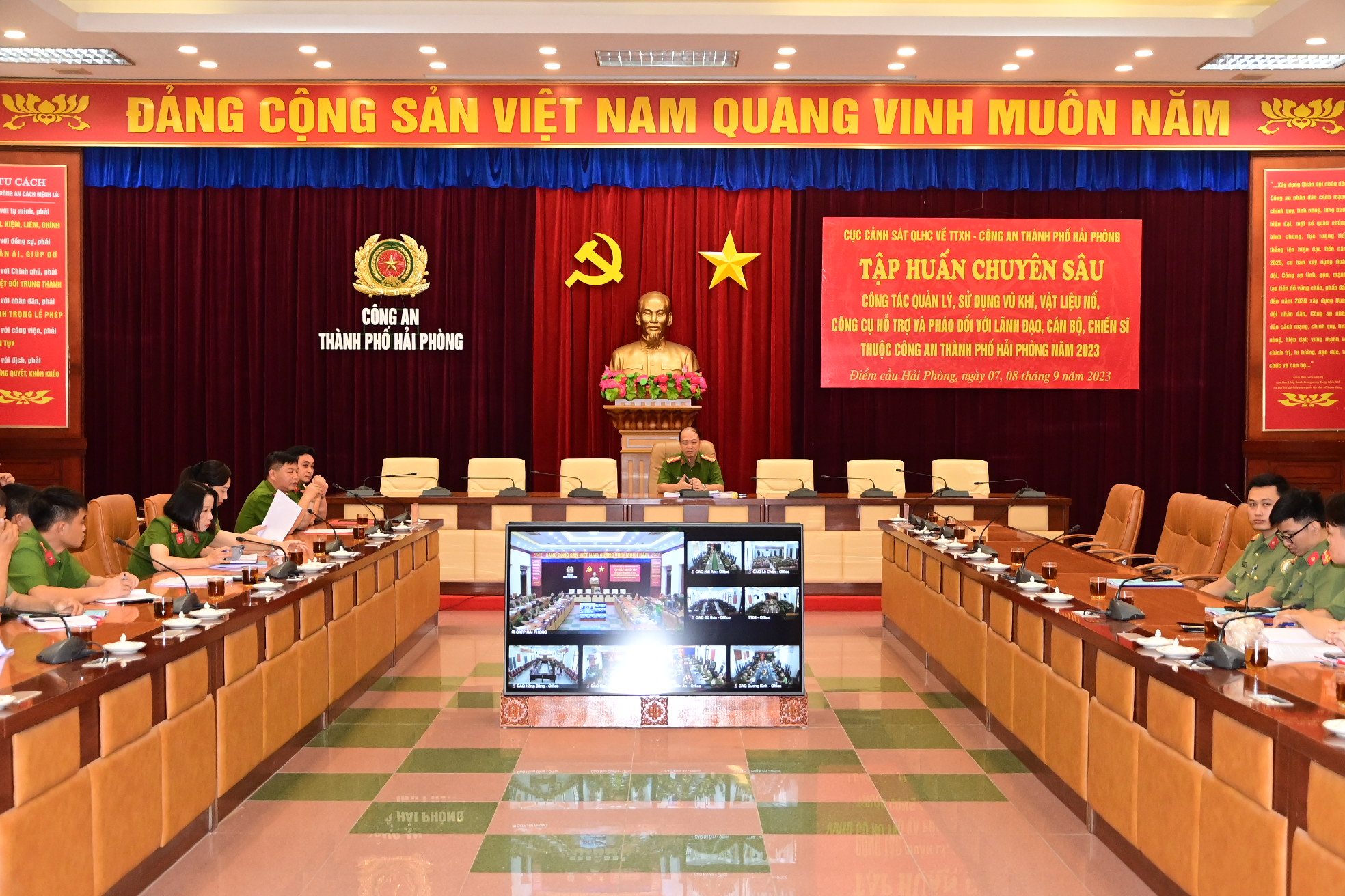 Khối Cảnh sát nhân dân tăng cường bồi dưỡng, tập huấn nghiệp vụ